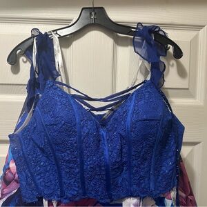 rae lynn’s prom dress